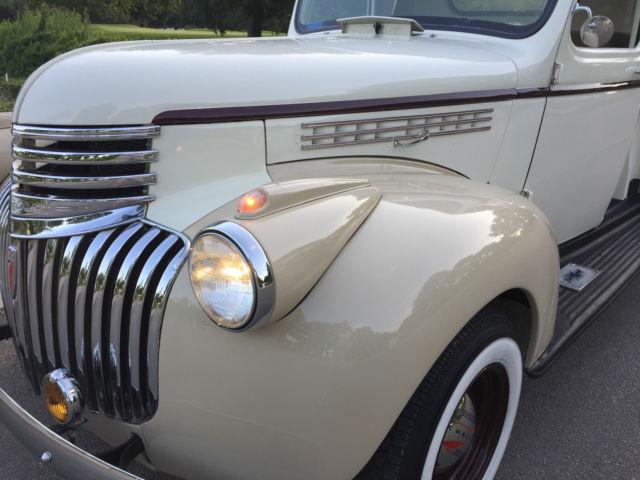 1946 Two Tone Tan/Cream Chevrolet Other Pickups U/K
