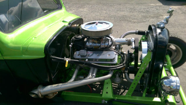 1946 black and bright green Chevrolet Other