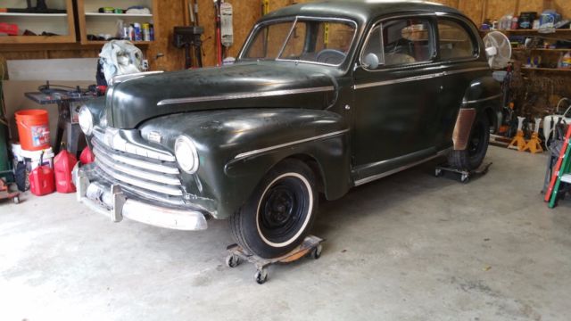 1946 ///////////////////////////////Dark Green Ford Other 2Dr. Sedan