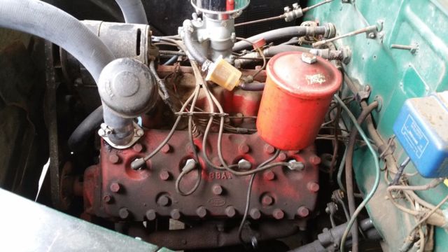 1946 ///////////////////////////////Dark Green Ford Other 2Dr. Sedan