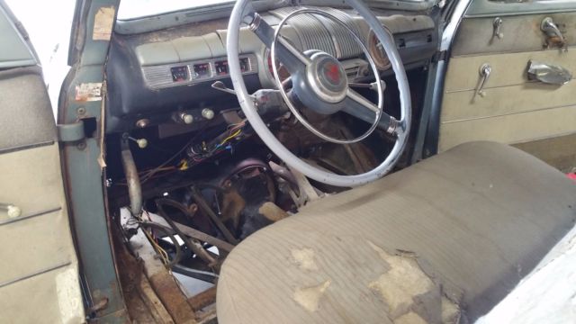 1946 ///////////////////////////////Dark Green Ford Other 2Dr. Sedan