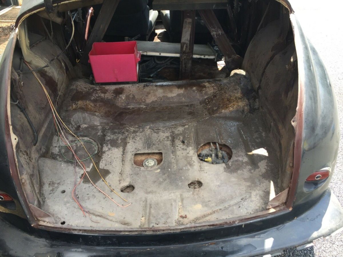 1946 Ford Deluxe Coupe