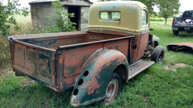 1946 Ford F-100