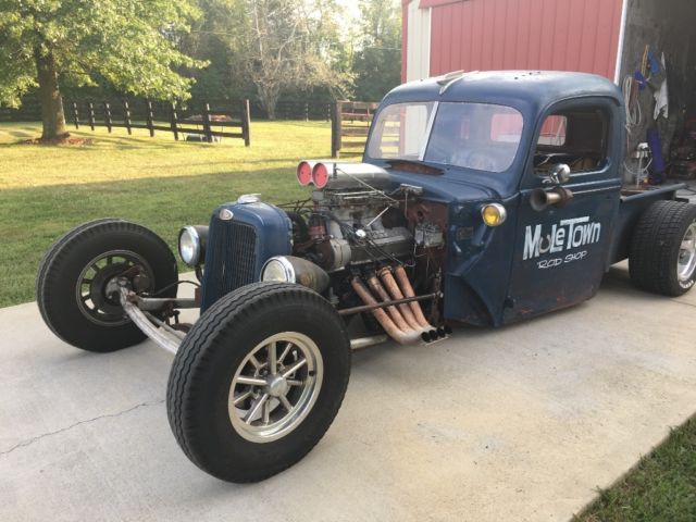 1946 Blue Ford Model T Cab & Chassis