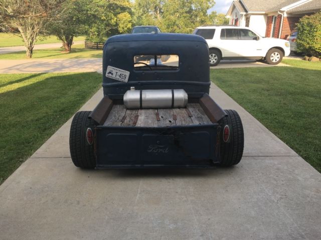1946 Blue Ford Model T Cab & Chassis