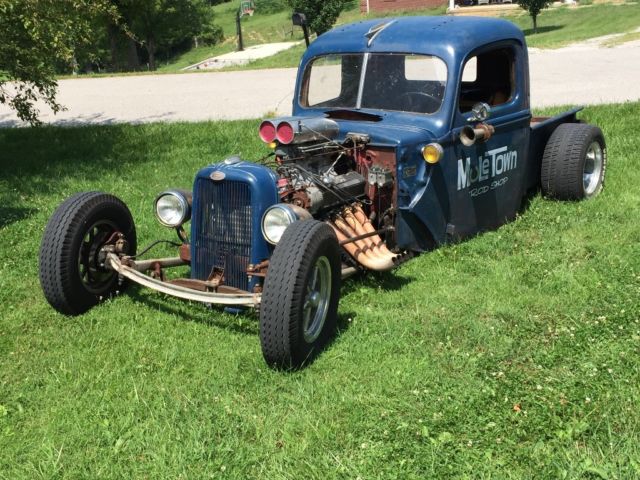 1946 Blue Ford Model T Cab & Chassis