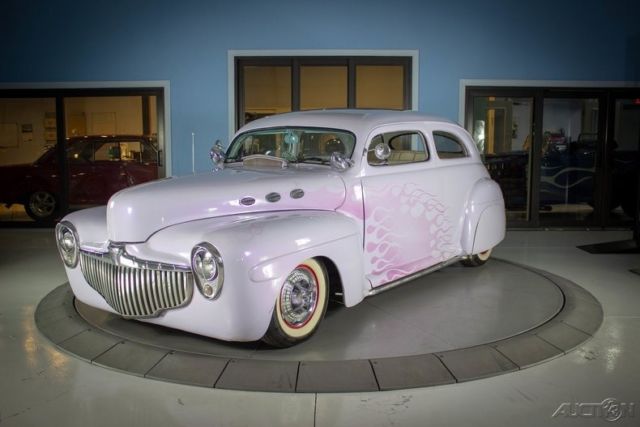 1946 White Ford Deluxe