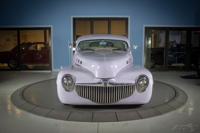 1946 White Ford Deluxe