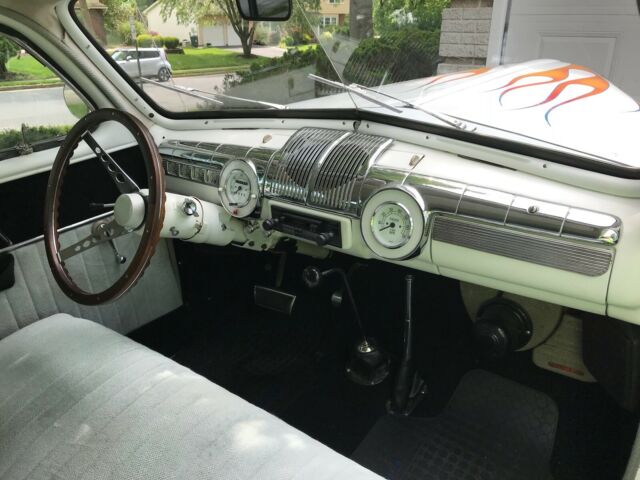 1947 White Ford 2 dr sedan Sedan