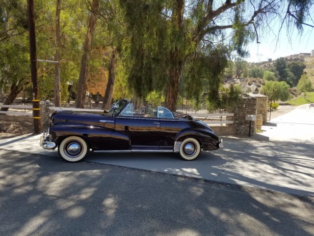 1947 Burgundy Chevrolet Fleet master cabrilot Convertible