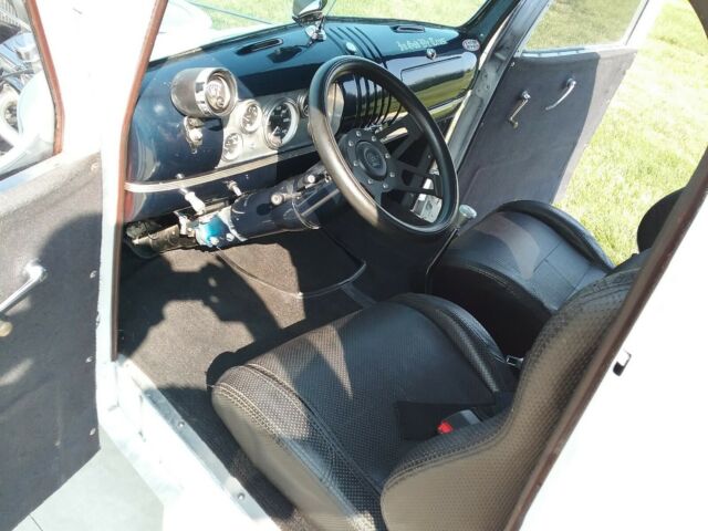 1947 white Chevrolet Other