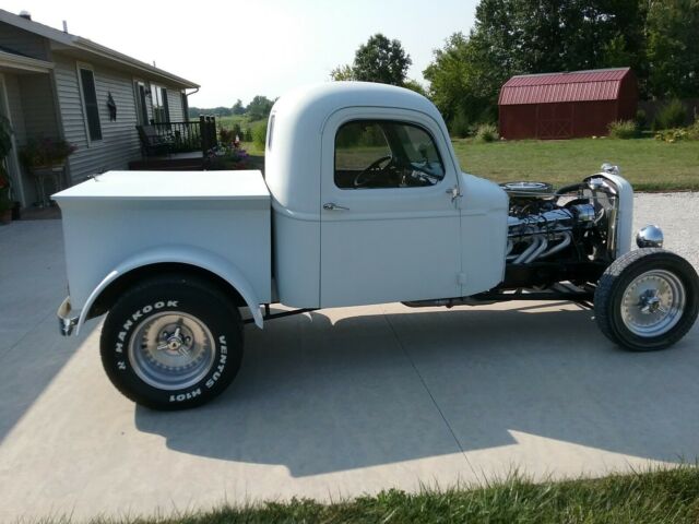 1947 white Chevrolet Other