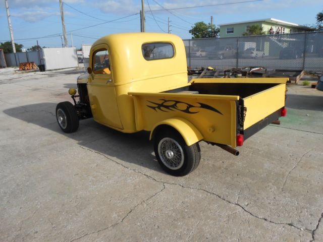 1947 YELLOW Chevrolet Other Pickups