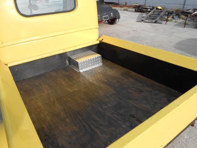 1947 YELLOW Chevrolet Other Pickups