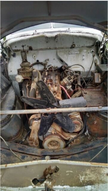 1947 Gray Chrysler Saratoga Coupe