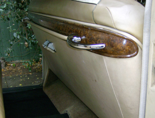 1947 ROSSI BROWN AND CATALINA TAN Chrysler TRAVELER FOUR DOOR TRAVELER