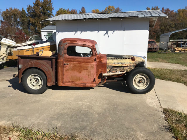 1947 rusty Dodge Other Pickups Cab & Chassis