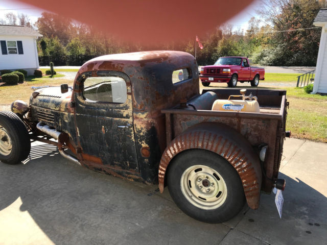 1947 rusty Dodge Other Pickups Cab & Chassis
