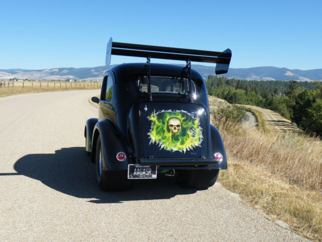 1947 Black / w-'real fire' flames Ford Anglia Coupe