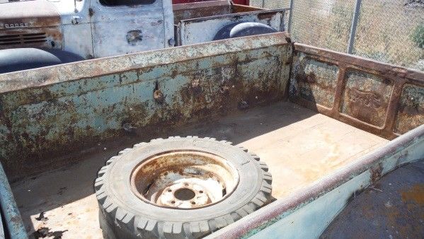 1947 white-patina Ford F-100 Standard Cab Pickup