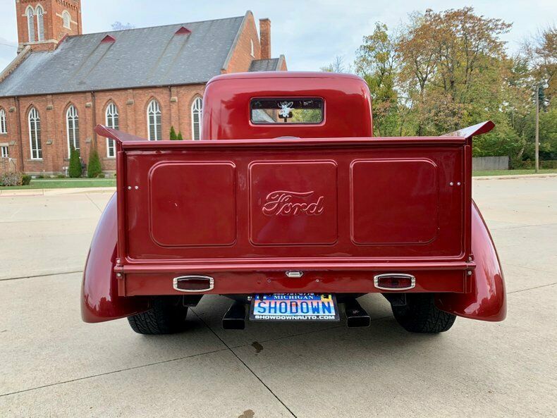 1947 -- Ford F-100 Pickup Truck