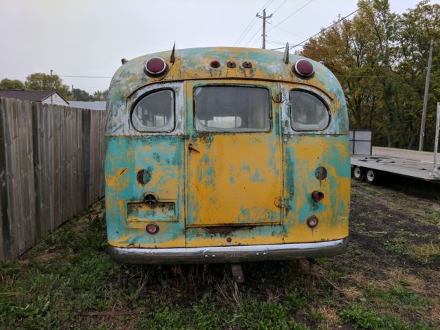 1947 Green Ford superior bus Van Camper