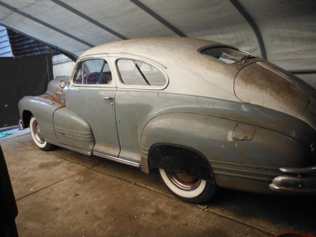 1947 2 tone grey Pontiac Streamliner 2 Dr Sdn