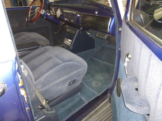 1948 Blue/ Cream Chevrolet Suburban