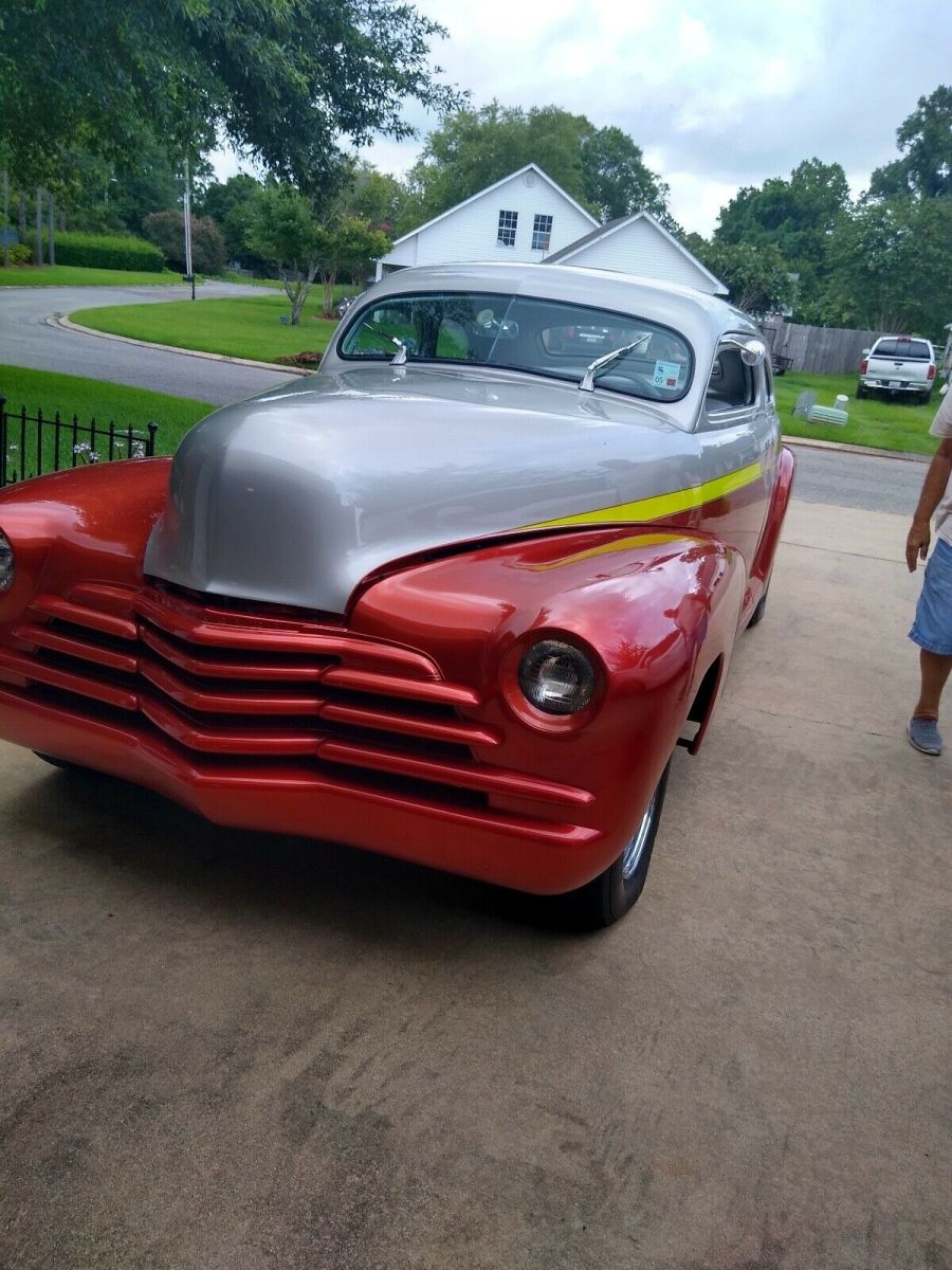 1948 Grey Chevrolet coupe