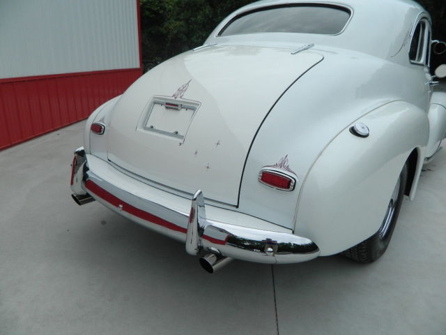 1948 White Chevrolet Streed Rod Coupe