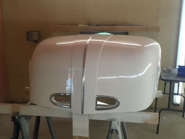 1948 Brown and white Ford F-100 F6