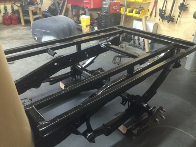 1948 Brown and white Ford F-100 F6