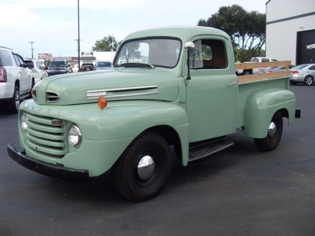 1948 Green Ford F-100
