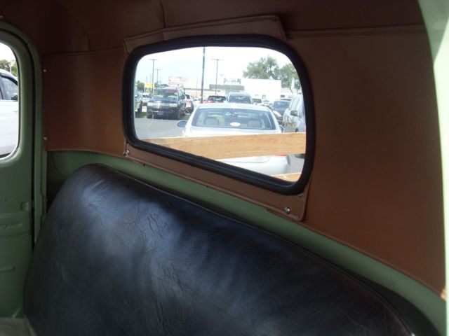 1948 Green Ford F-100