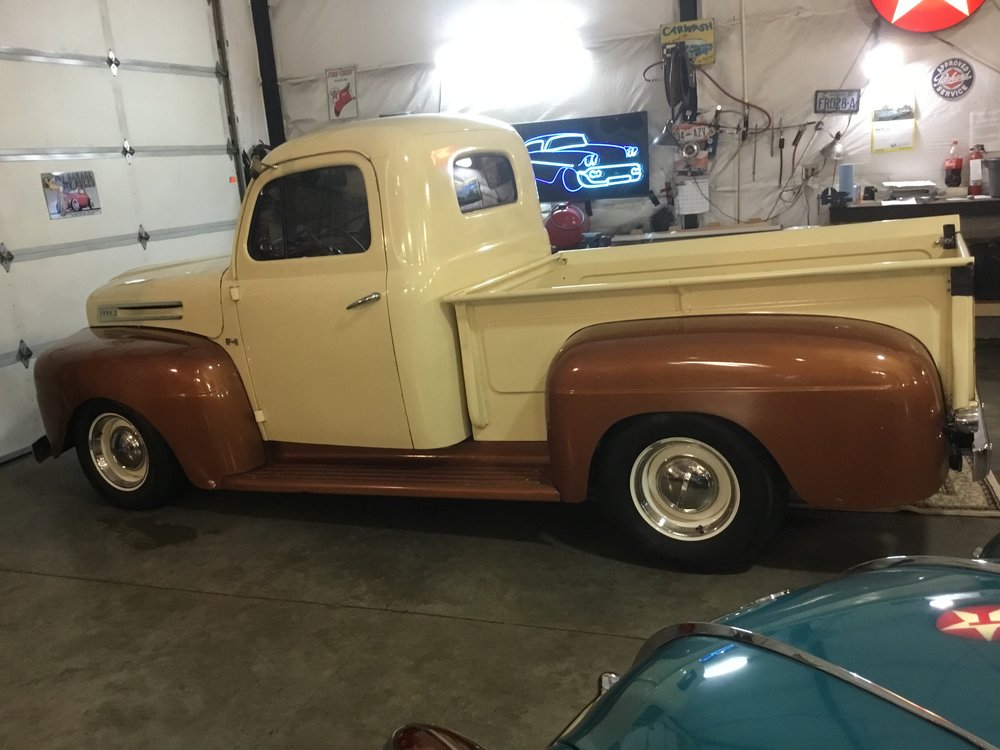 1948 Brown Ford F-100 --