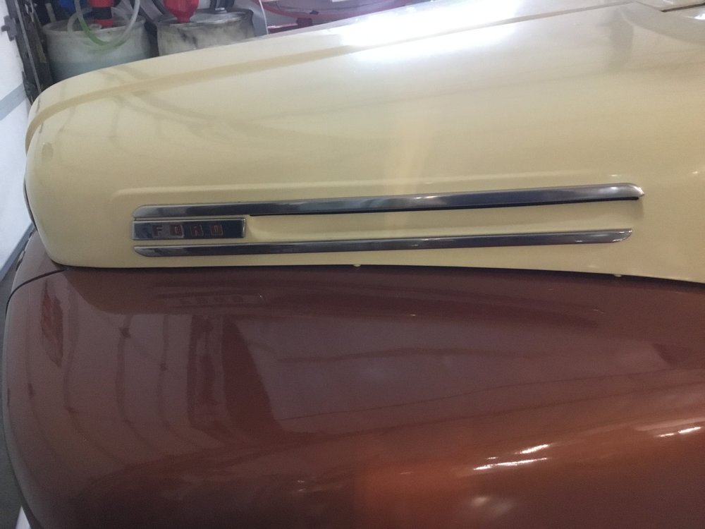 1948 Brown Ford F-100 --