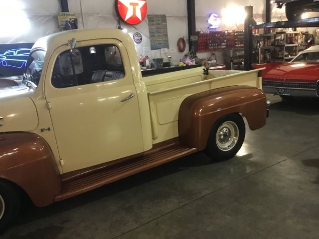 1948 Brown Ford F-100 --