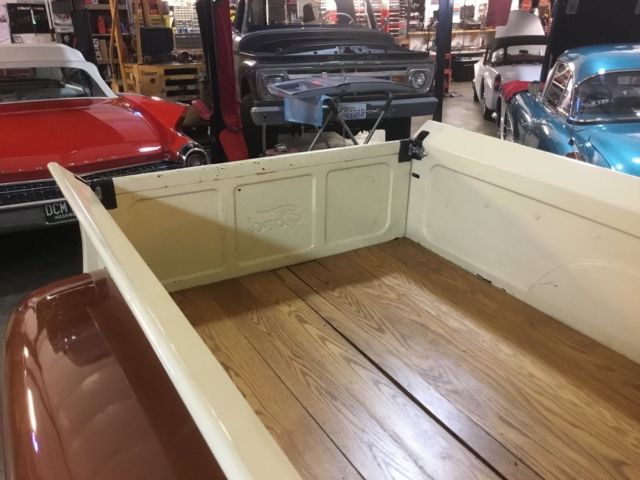 1948 Brown Ford F-100 --