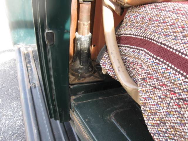 1948 green Ford F-100 pick up