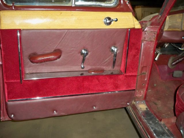 1948 Burgundy Ford COMMODORE Sedan