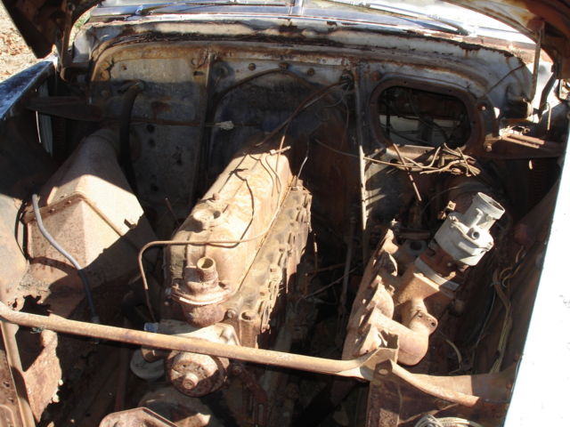 1949 White Chevrolet Bel Air/150/210 Sedan