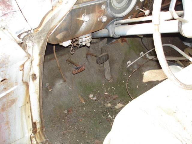 1949 White Chevrolet Bel Air/150/210 Sedan