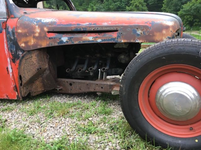 1949 Ford F-100 Cab & Chassis