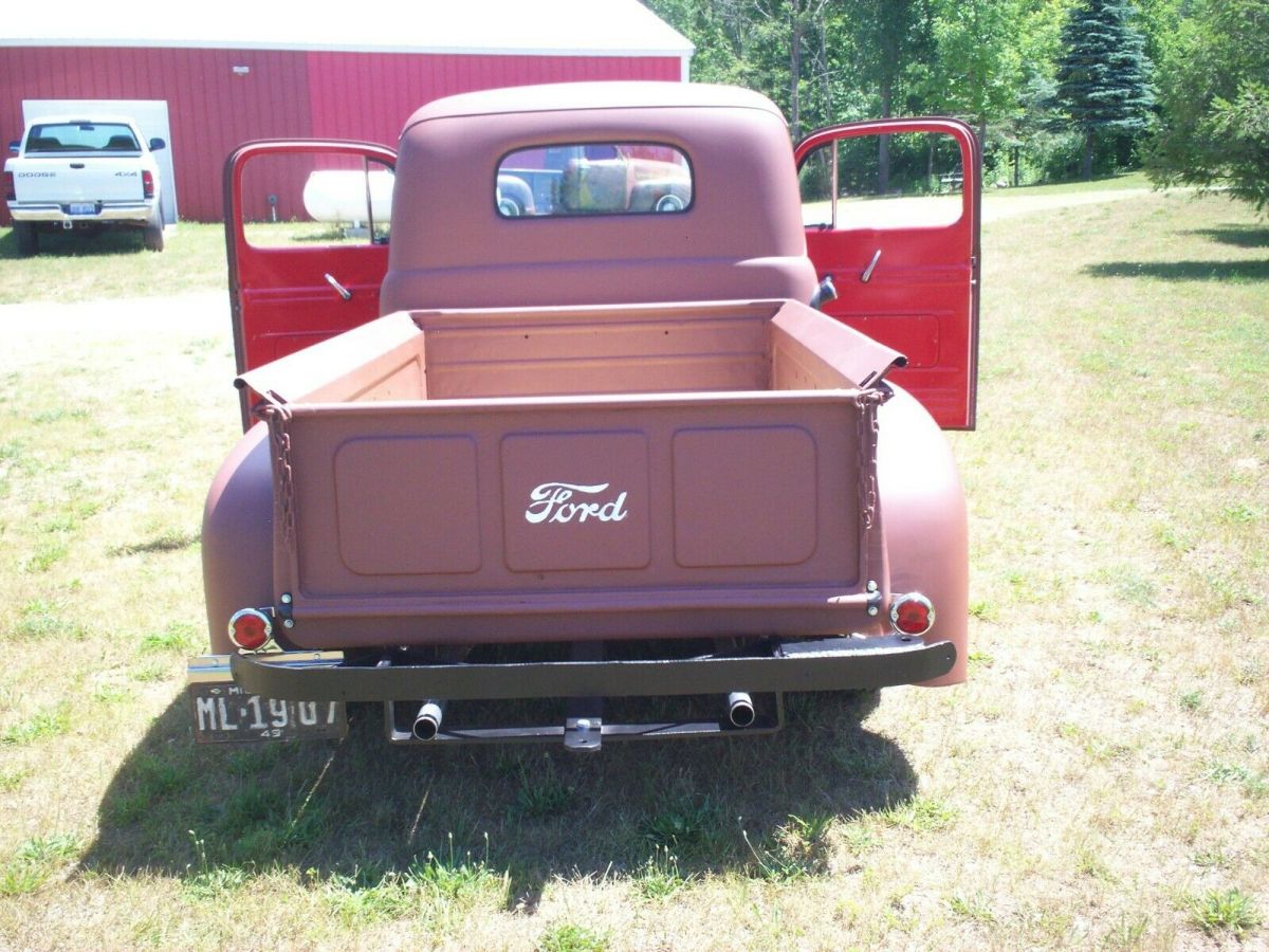 1949 Ford F-100 Standard Cab Pickup