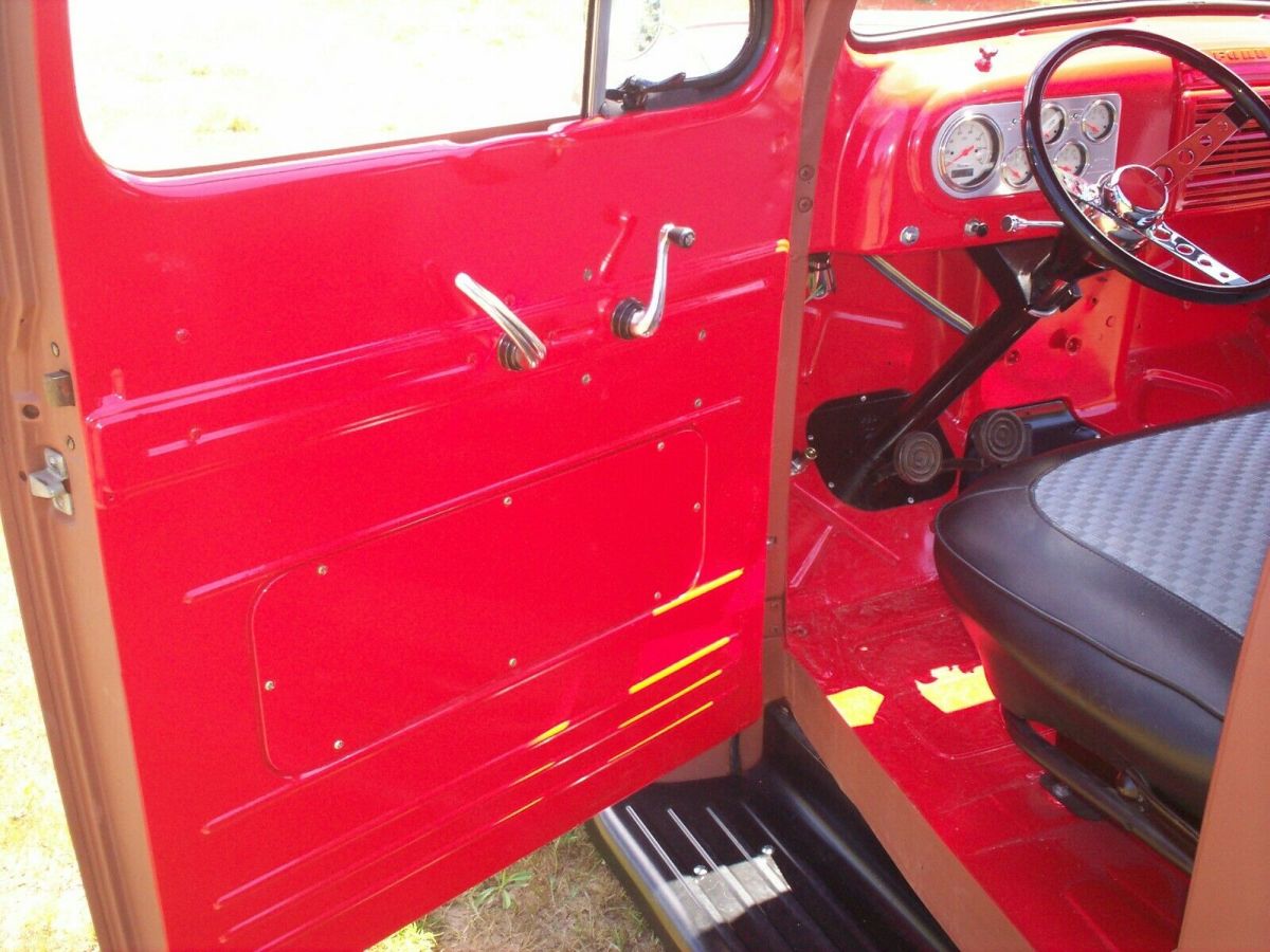 1949 Ford F-100 Standard Cab Pickup