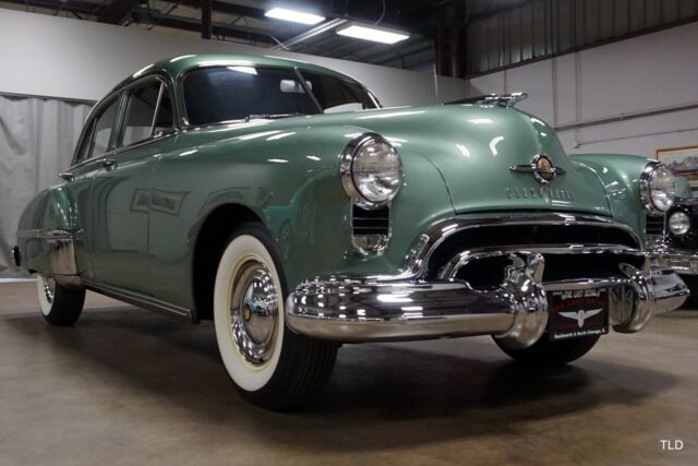 1949 Green Oldsmobile 76 --