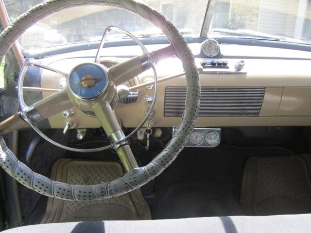 1949 Gray Oldsmobile Eighty-Eight Sedan