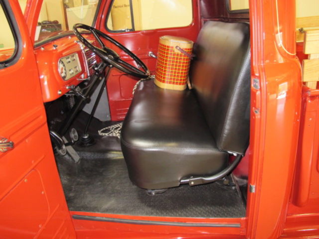 1949 Red Ford F1