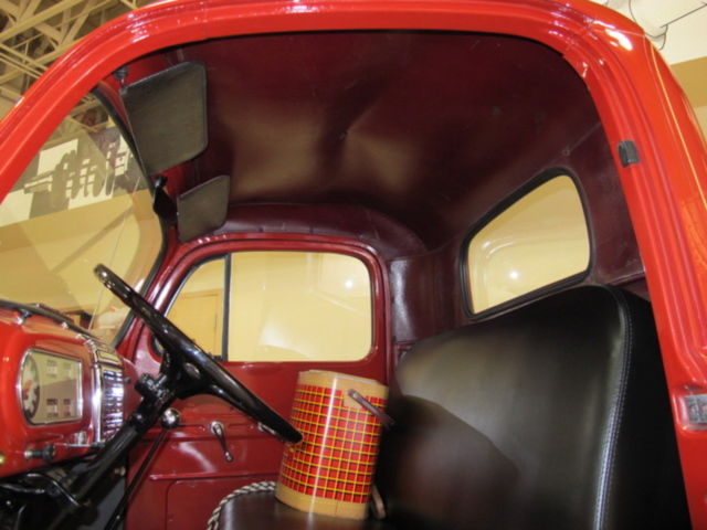 1949 Red Ford F1