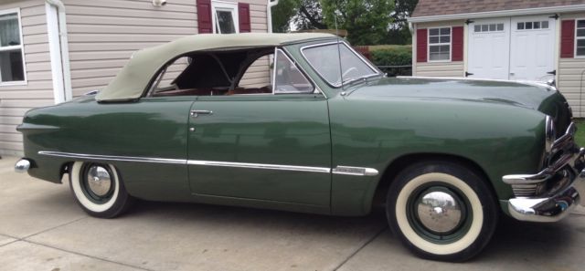 1950 green Ford Convertible Convertible